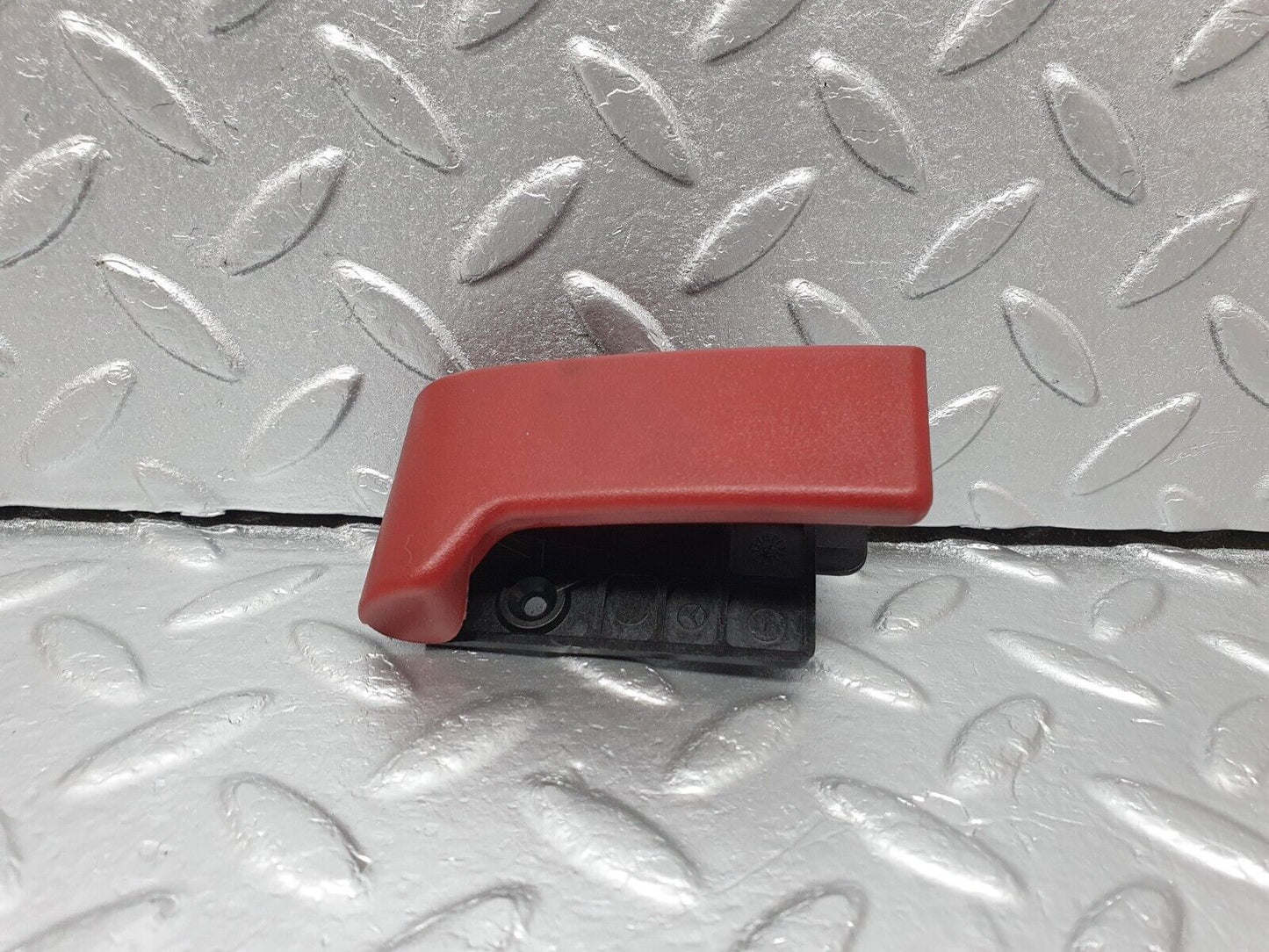 41847 Mercedes-Benz W202 C200 Bonnet Release Handle