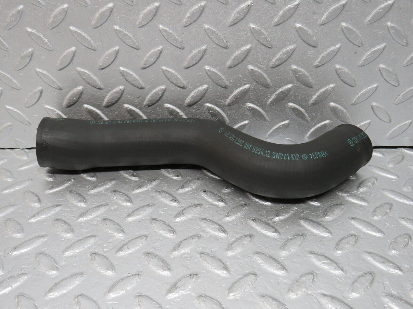 38276 Mercedes-Benz R129 280SL Coupe Upper Radiator Hose Pipe 1295012382