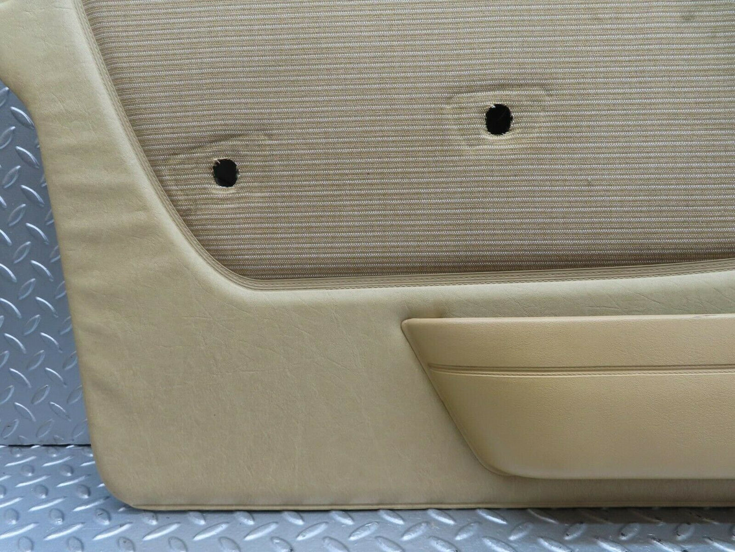 15469 Mercedes-Benz W123 230E Front Left Door Card Cream