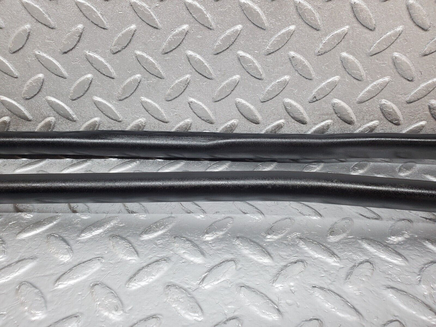 45317 Mercedes-Benz R129 300SL Coupe Rear Suspension Anti Roll Bar Support Bar 2x