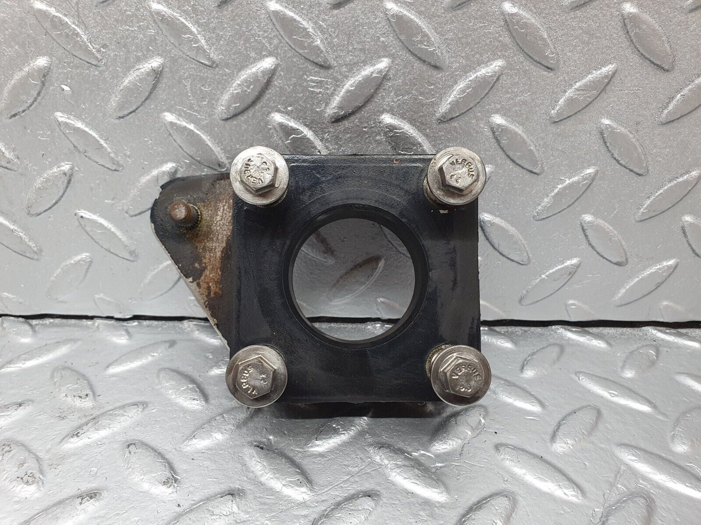 41606 Mercedes-Benz W124 200E Carburettor Mounting Flange 1020711368