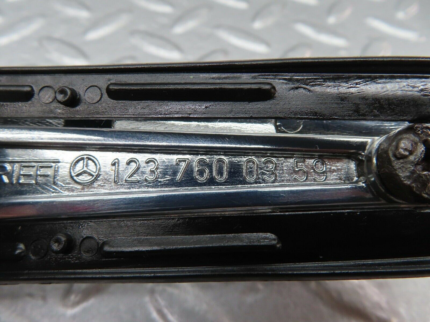 17947 Mercedes-Benz W123 200 Rear Left Exterior Door Handle 1237600359
