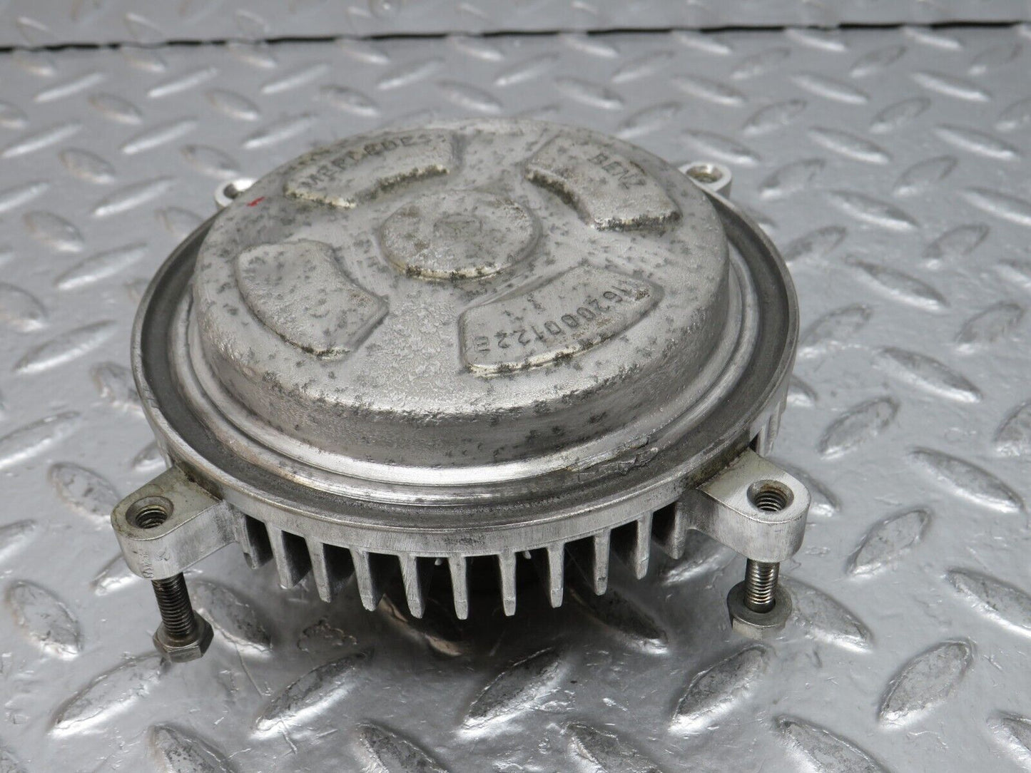 0069 Mercedes-Benz W116 350SE Engine Cooling Fan Clutch 1162000122