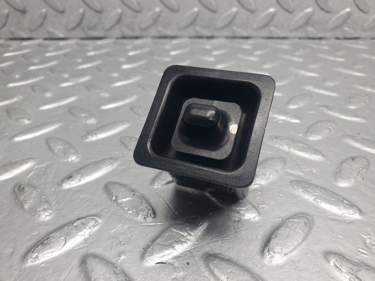 47205143
