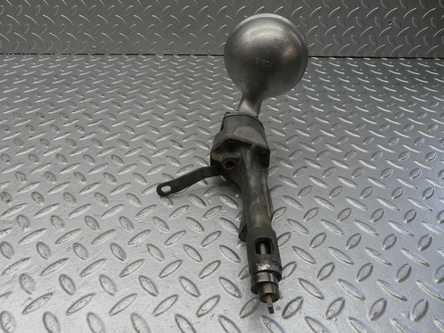 13368 Mercedes-Benz W111 230S Oil Pump