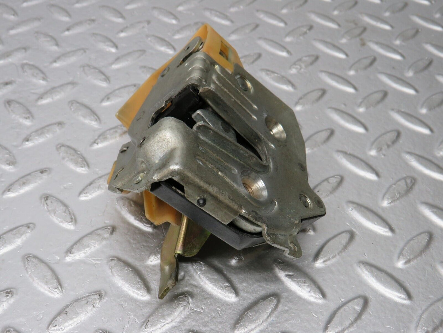 33948 Mercedes-Benz W124 260E Rear Right Door Lock Mechanism