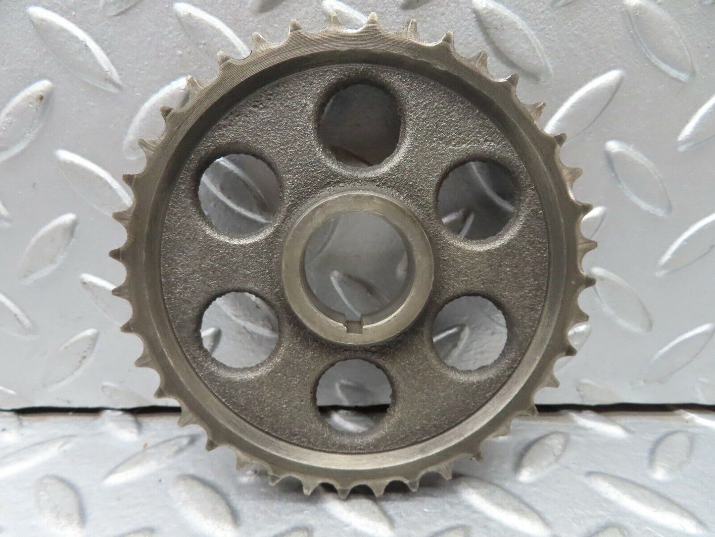 19106 Mercedes-Benz W123 300D Camshaft Timing Gear 1210520201