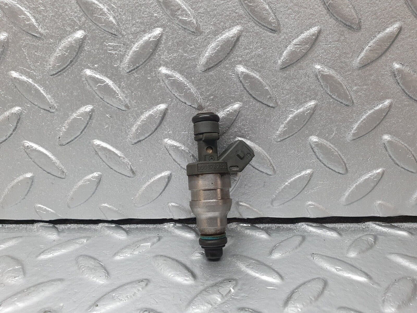 42374 Mercedes-Benz R129 320SL Coupe Fuel Injector Bosch 0000787323 0280155209