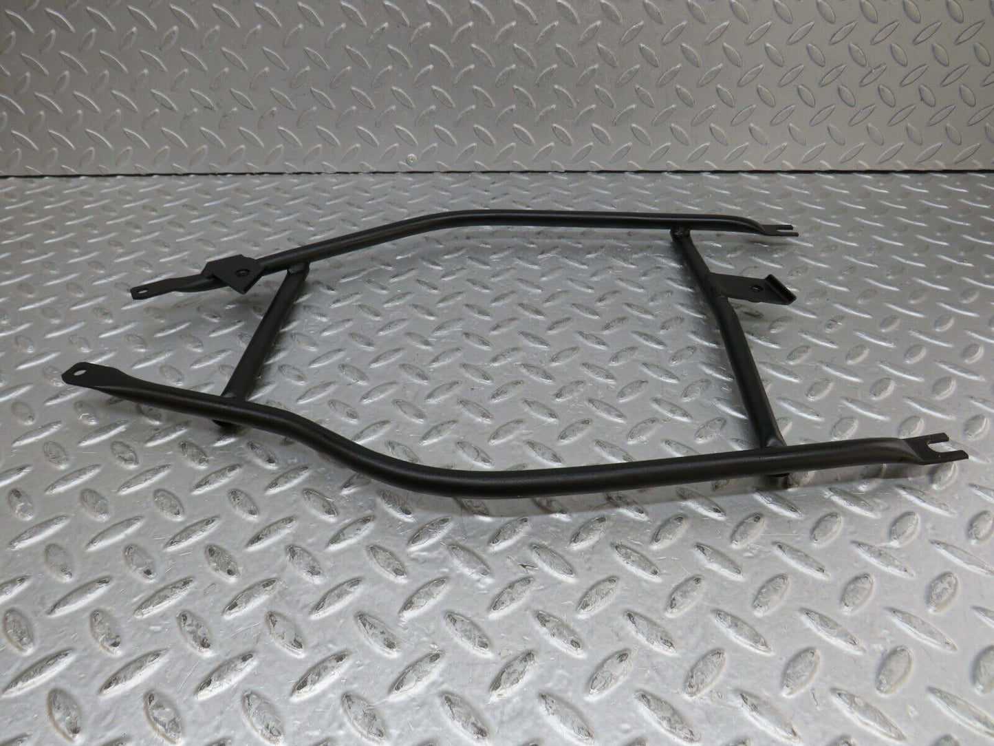 37365 Mercedes-Benz W109 300SEL Front Reinforcement Bar