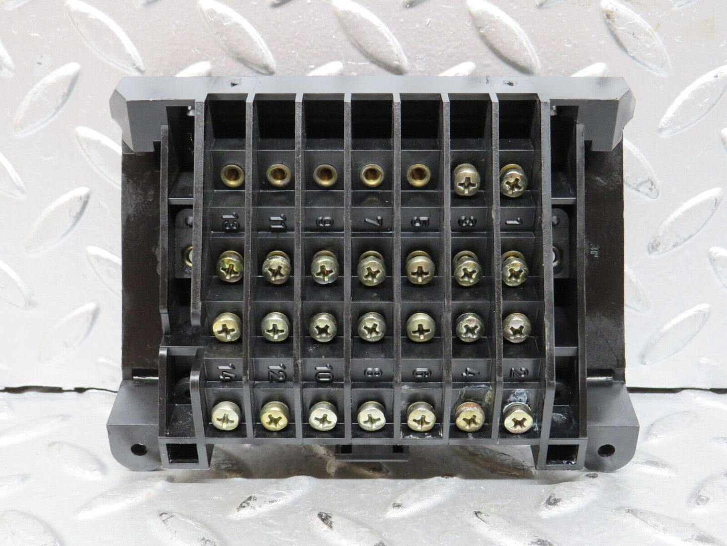 28369 Mercedes-Benz S123 240D Wagon Fuse Box 1235400650