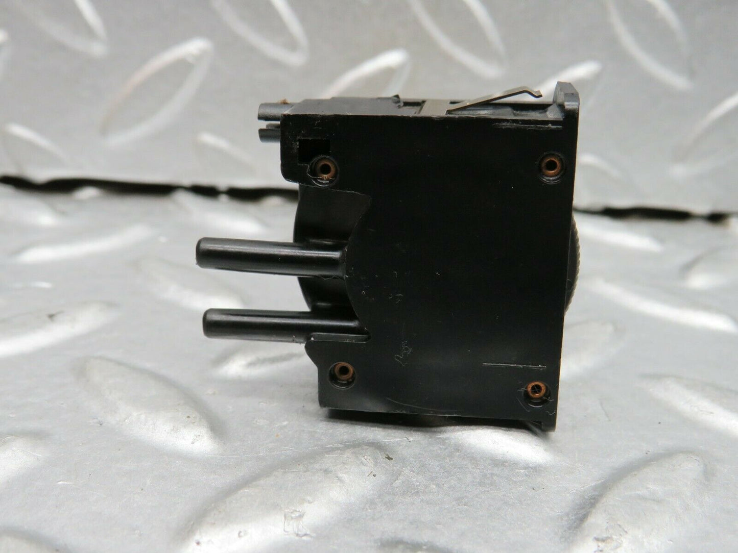 22294 Mercedes-Benz S123 280TE Wagon Headlight Level Switch 0307650101