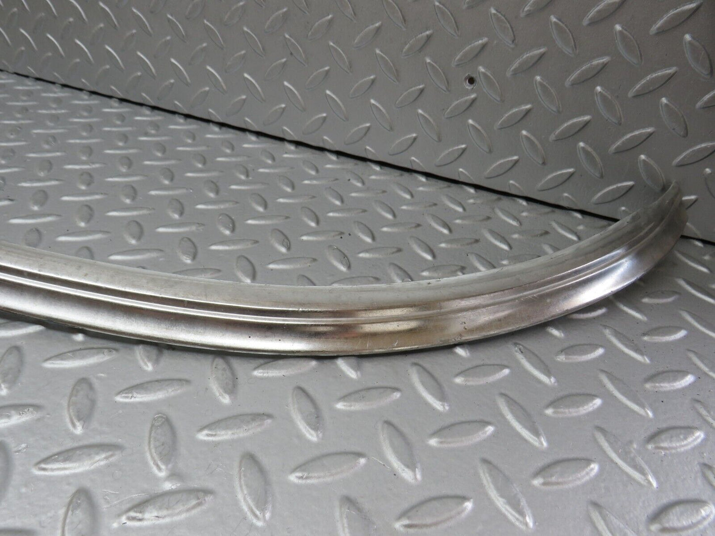 35797 Mercedes-Benz W108 Front Windscreen Chrome Frame