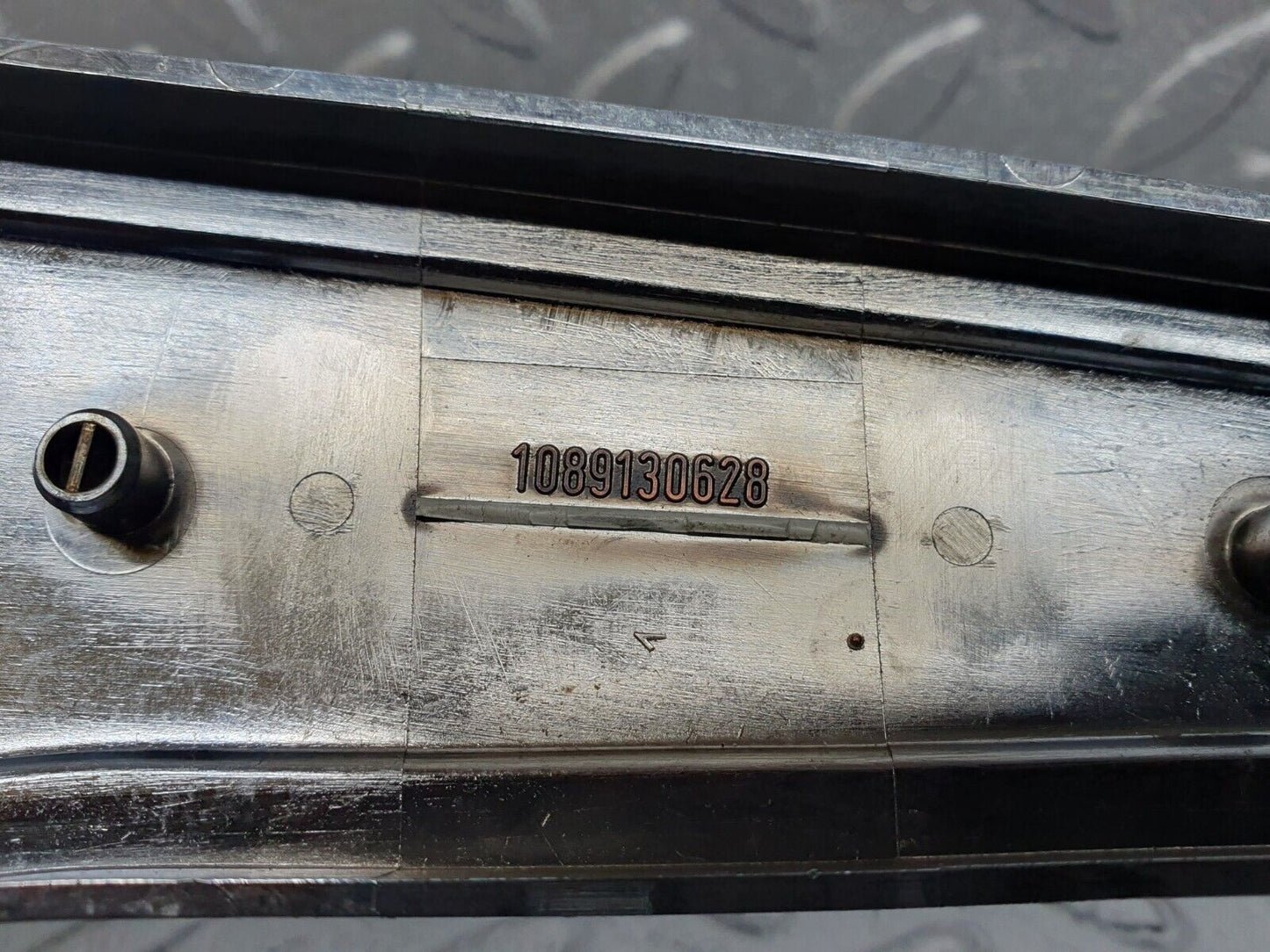 43084 Mercedes-Benz W108 280SE Front Seat Side Cover Trim Right 1089130628