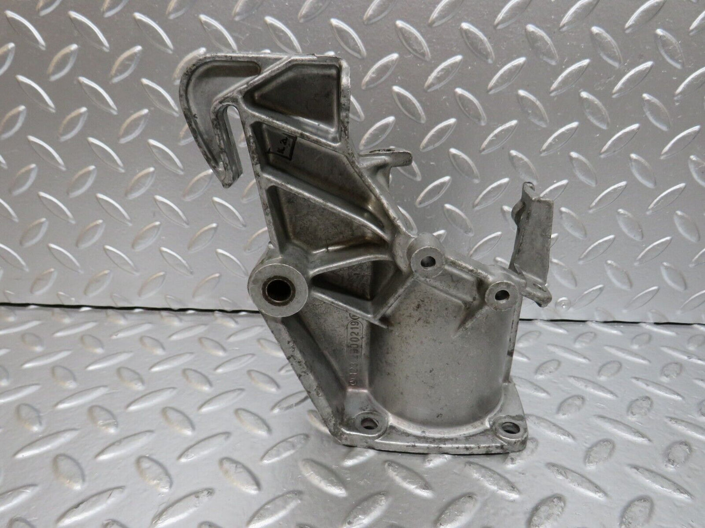 25426 Mercedes-Benz W123 200 Brake Pedal Bracket 1232900219