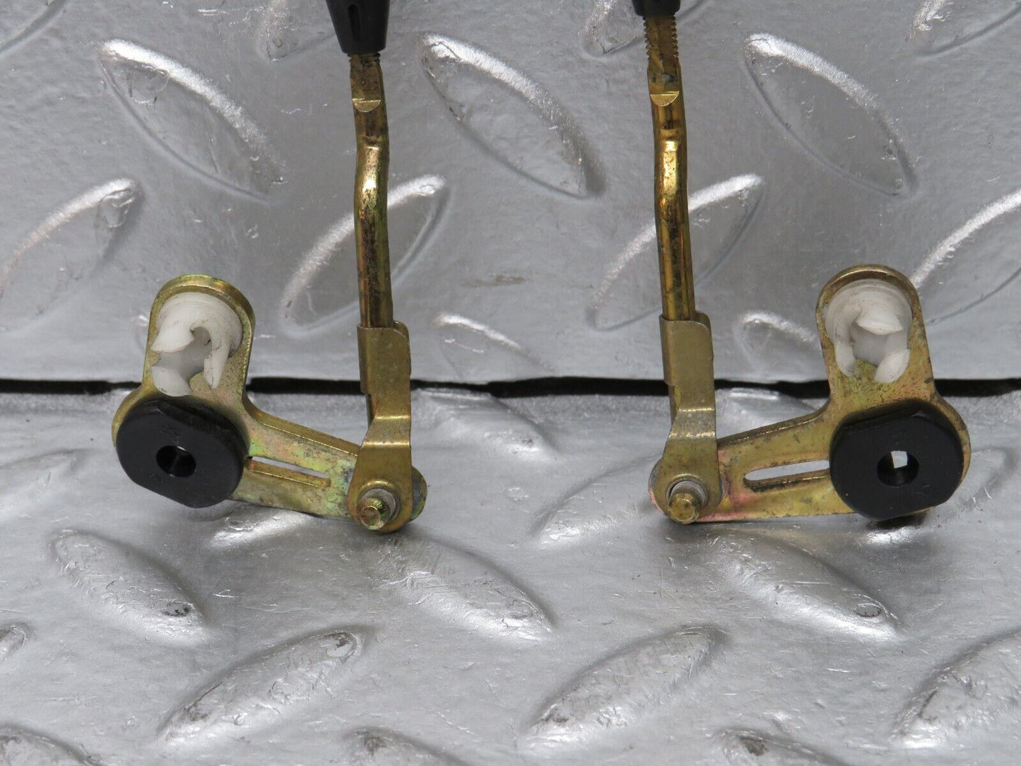31641 Mercedes-Benz W201 190LE 1.8L Rear Door Lock Knob Pair