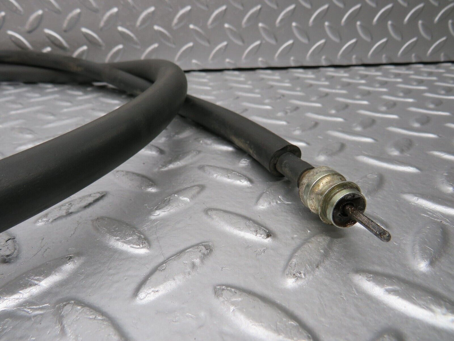 30526 Mercedes-Benz W124 230E Speedometer Cable 1245400568 For Automatic Gearbox