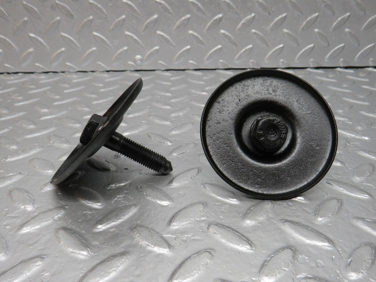 39755 Mercedes-Benz R129 320SL Coupe Engine Mount Bracket Bolt 2x