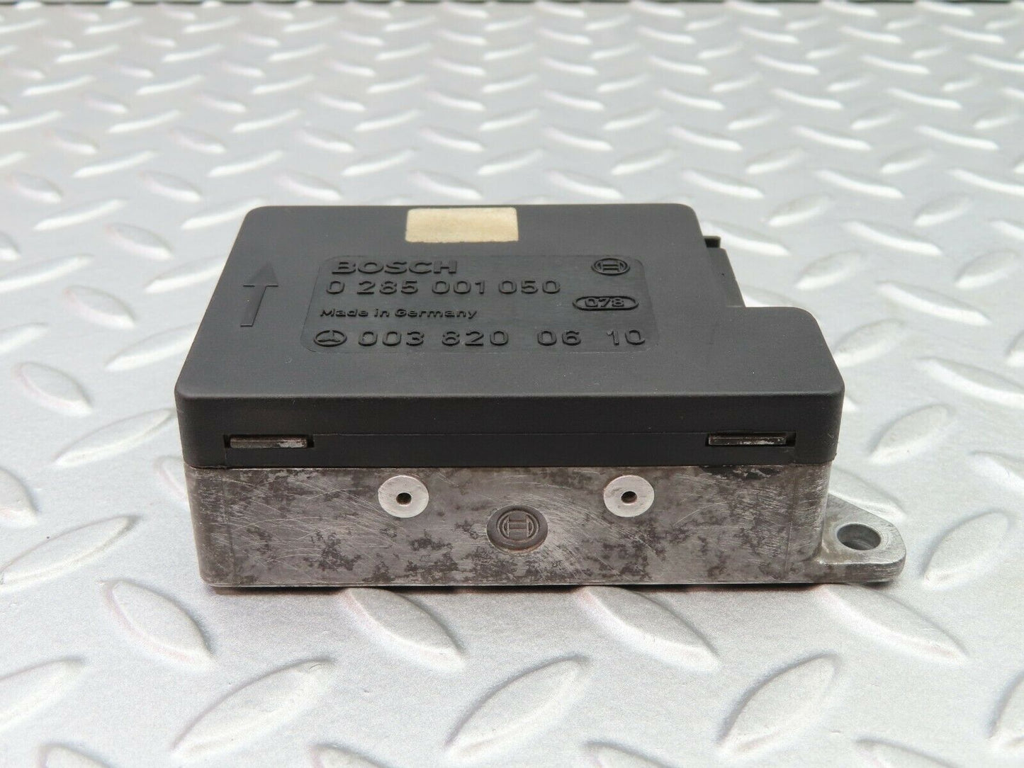 6123 Mercedes-Benz W126 380SE Crash Sensor Bosch 0038200610
