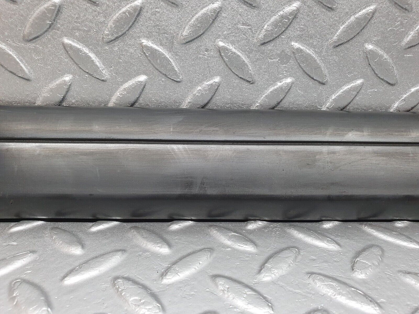41684 Mercedes-Benz W124 200E Front Right Door Lower Moulding Trim