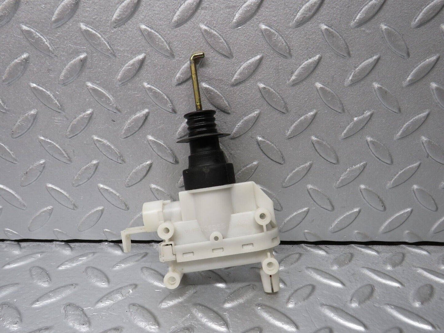 38350 Mercedes-Benz R129 280SL Coupe Door Lock Vacuum Actuator