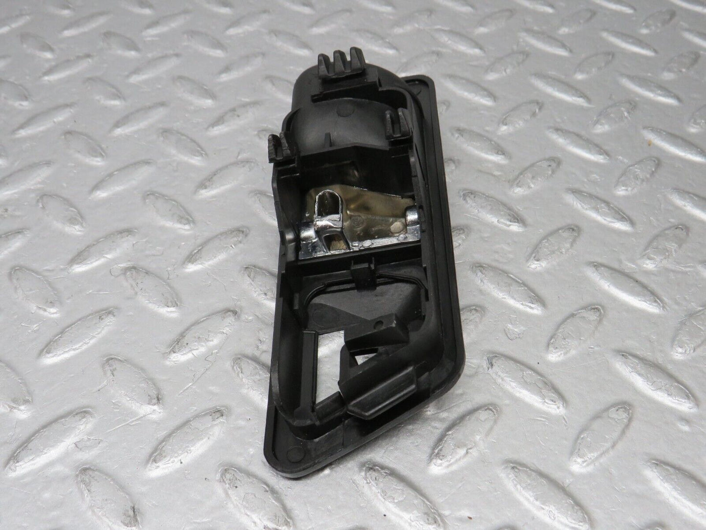 36619 Mercedes-Benz W201 190E 2.0L Left Interior Door Handle 2017660164