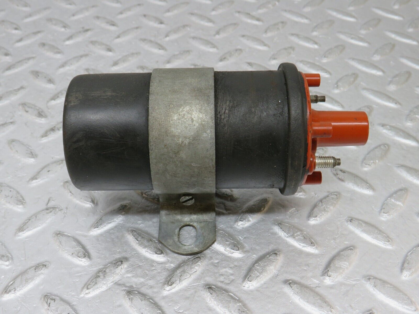 35435 Mercedes-Benz R107 280SL Coupe Ignition Coil Bosch 0001584003 0221118307