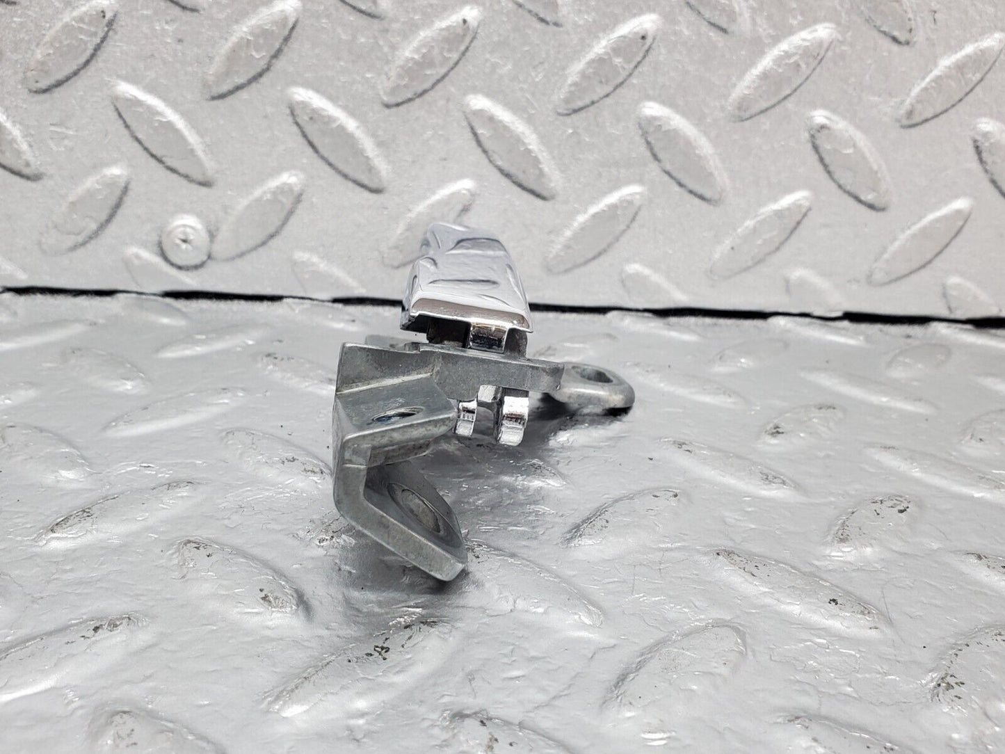 44384 Mercedes-Benz W123 280E Left Interior Door Handle 1237600161