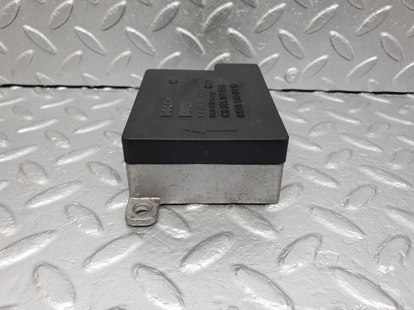 41645 Mercedes-Benz W124 200E Airbag Crash Sensor 0038200810