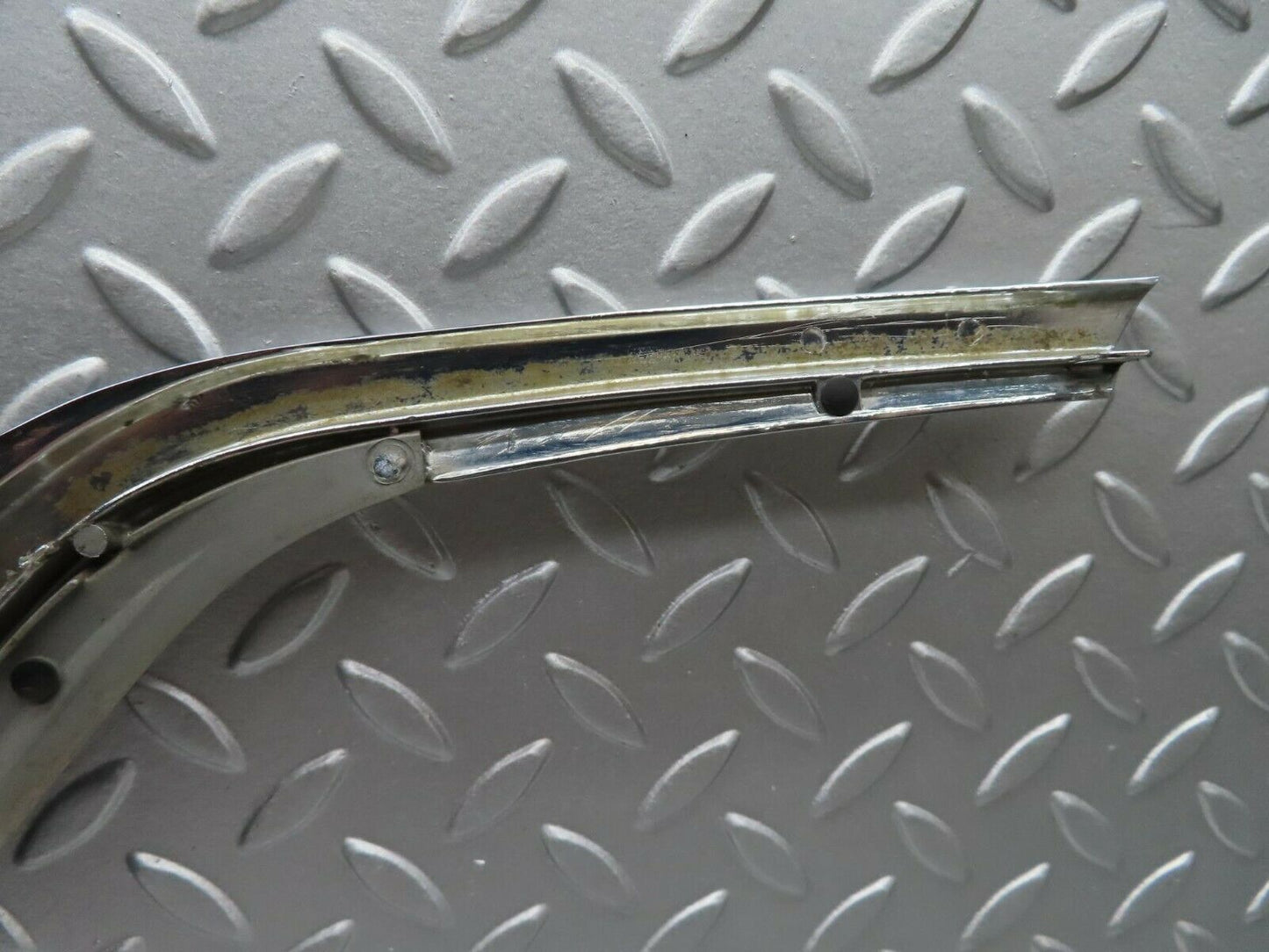 16589 Mercedes-Benz C107 380SLC Rear Left Quarter Window Chrome Frame
