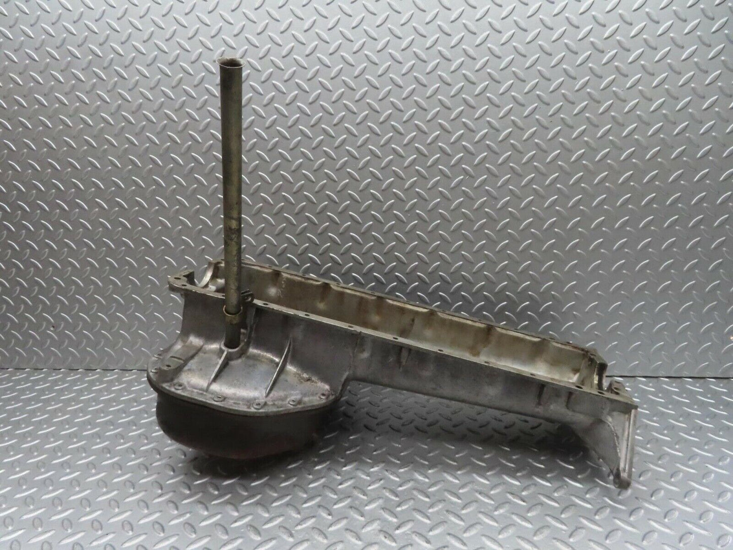13270 Mercedes-Benz W111 220SE Oil Pan Oil Sump 1800142302