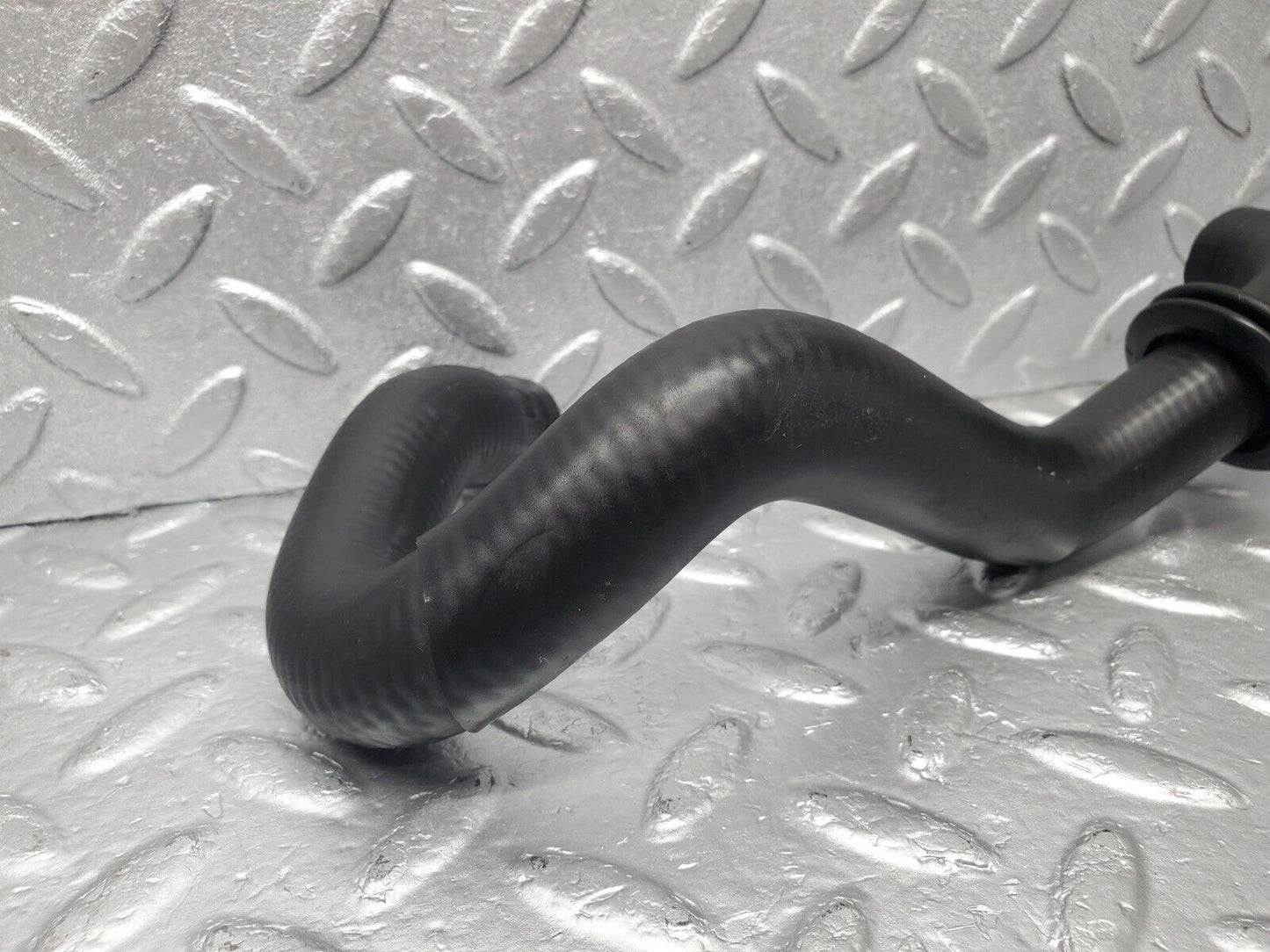 47001 Mercedes-Benz R129 320SL Coupe Coolant Hose Pipe 1269971581