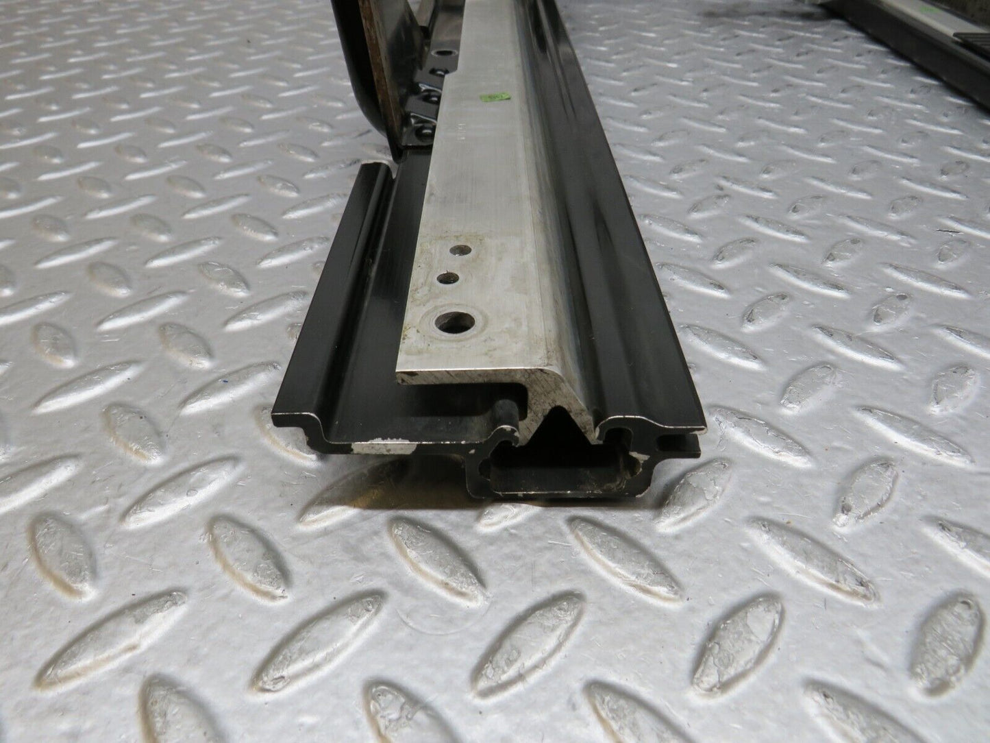 36844 Mercedes-Benz R129 300SL-24 Front Left Seat Rail 2x 1298200707 1298202107 1136201030 1136201020