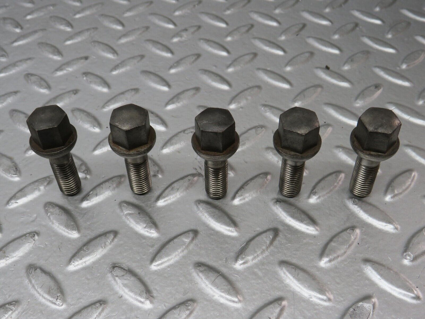 27934 Mercedes-Benz 5x Alloy Wheel Lug Bolt M12x1.5