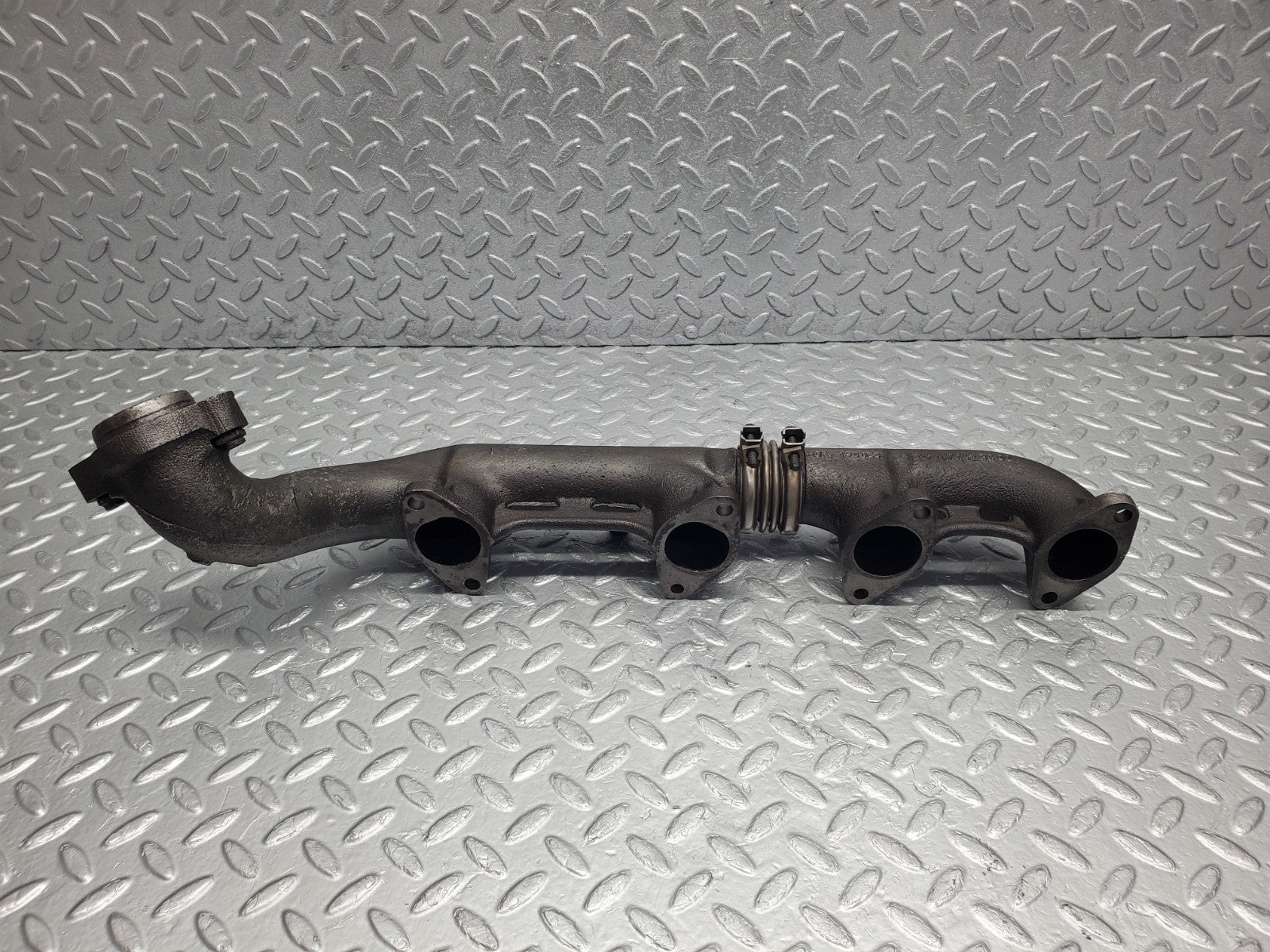 W126 Coupe exhaust manifold right used OEM