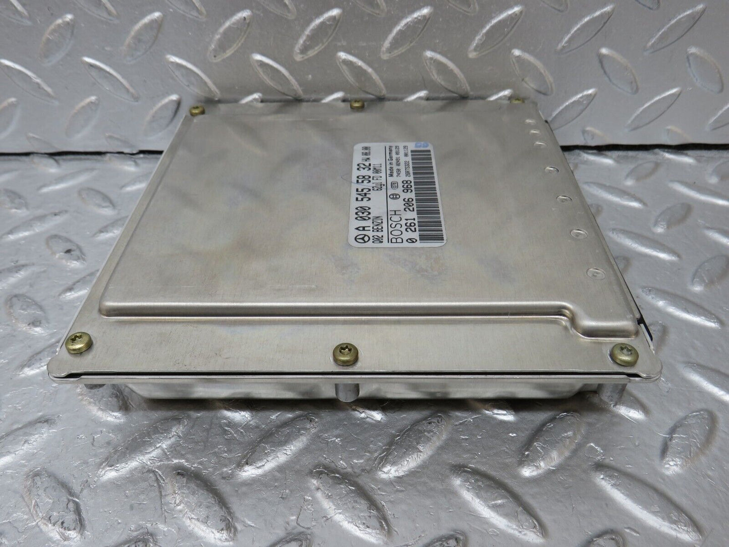 34761 Mercedes-Benz W210 320E Engine Control Unit Bosch 0305455832 0261206968