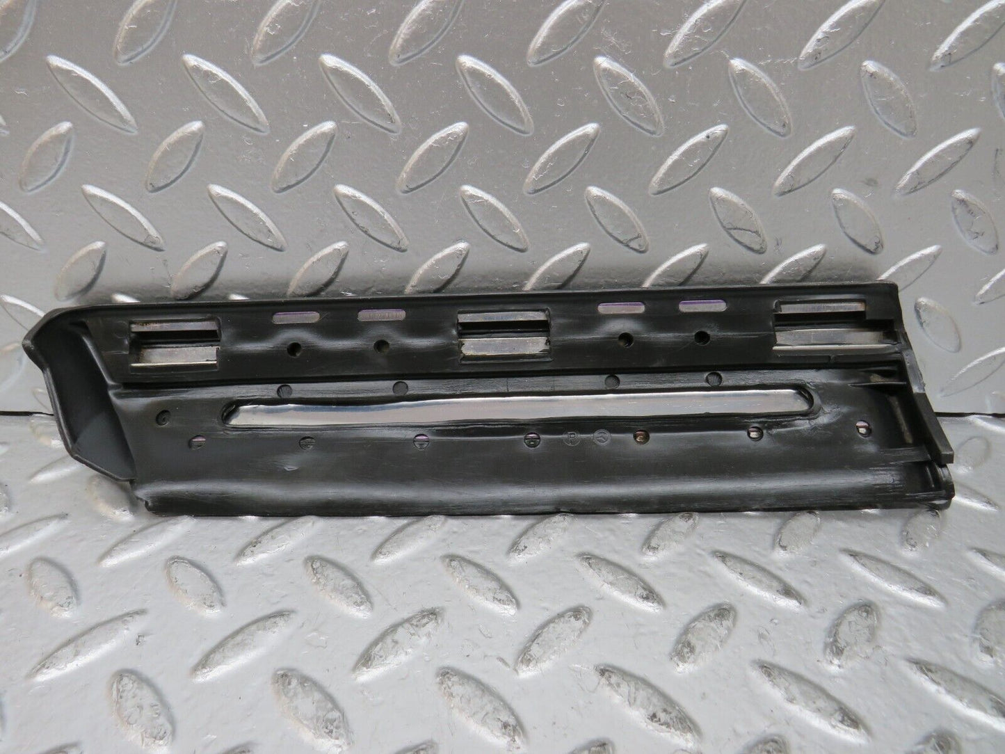 32004 Mercedes-Benz W123 230E Front Right Fender Wing Lower Moulding Trim