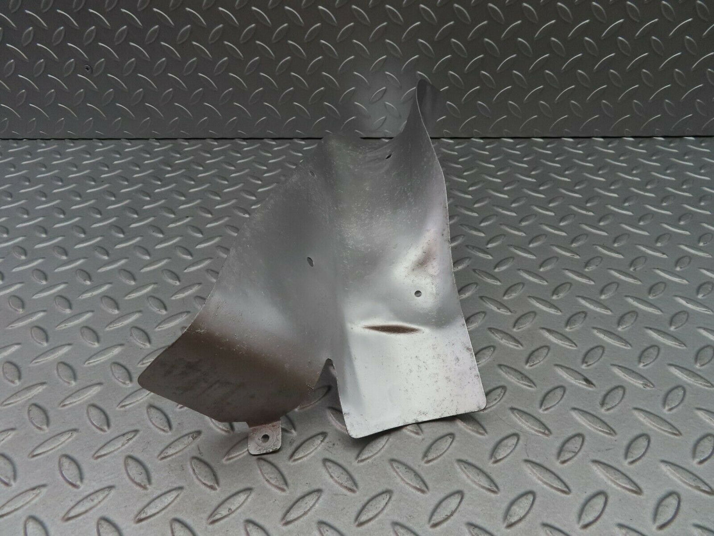 6255 Mercedes-Benz W126 380SE Exhaust Heat Shield