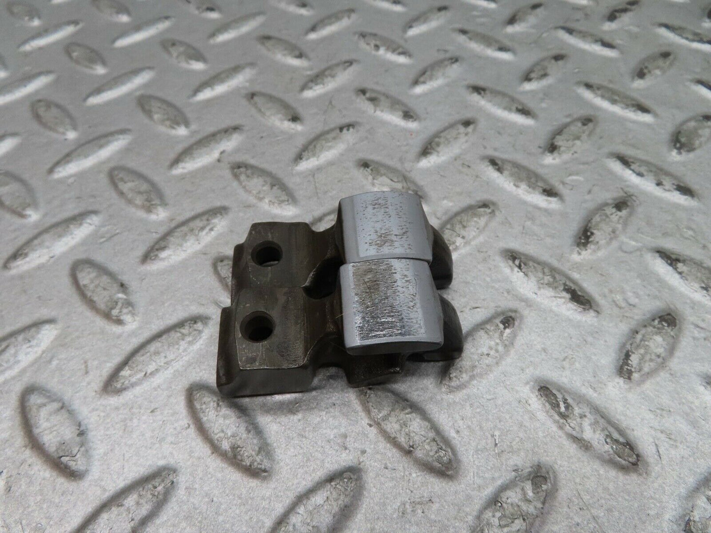 17864 Mercedes-Benz W116 450SEL Valve Rocker Arm