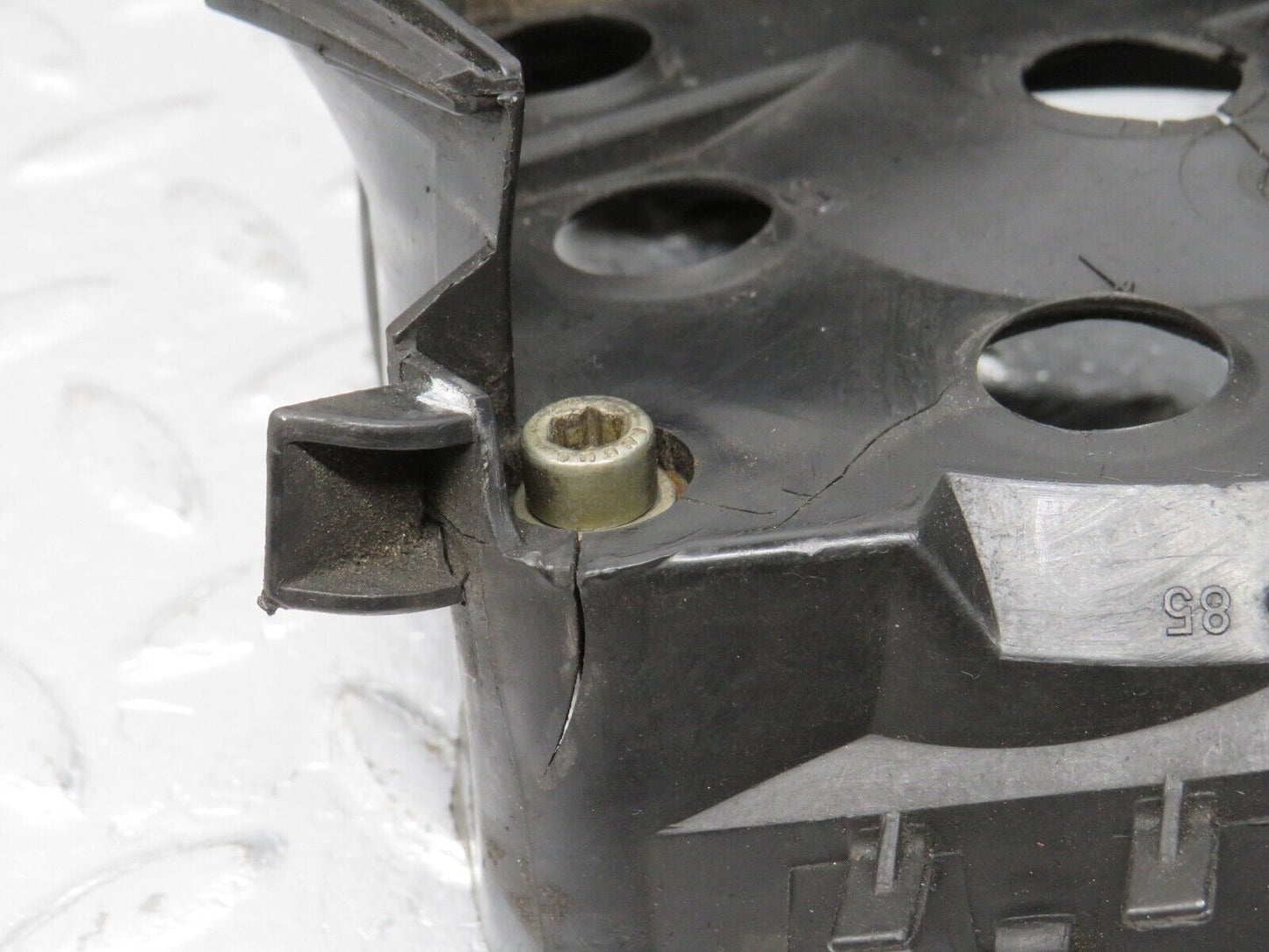 38900 Mercedes-Benz W201 190E Ignition Distributor Bosch 1031580585 1235522384