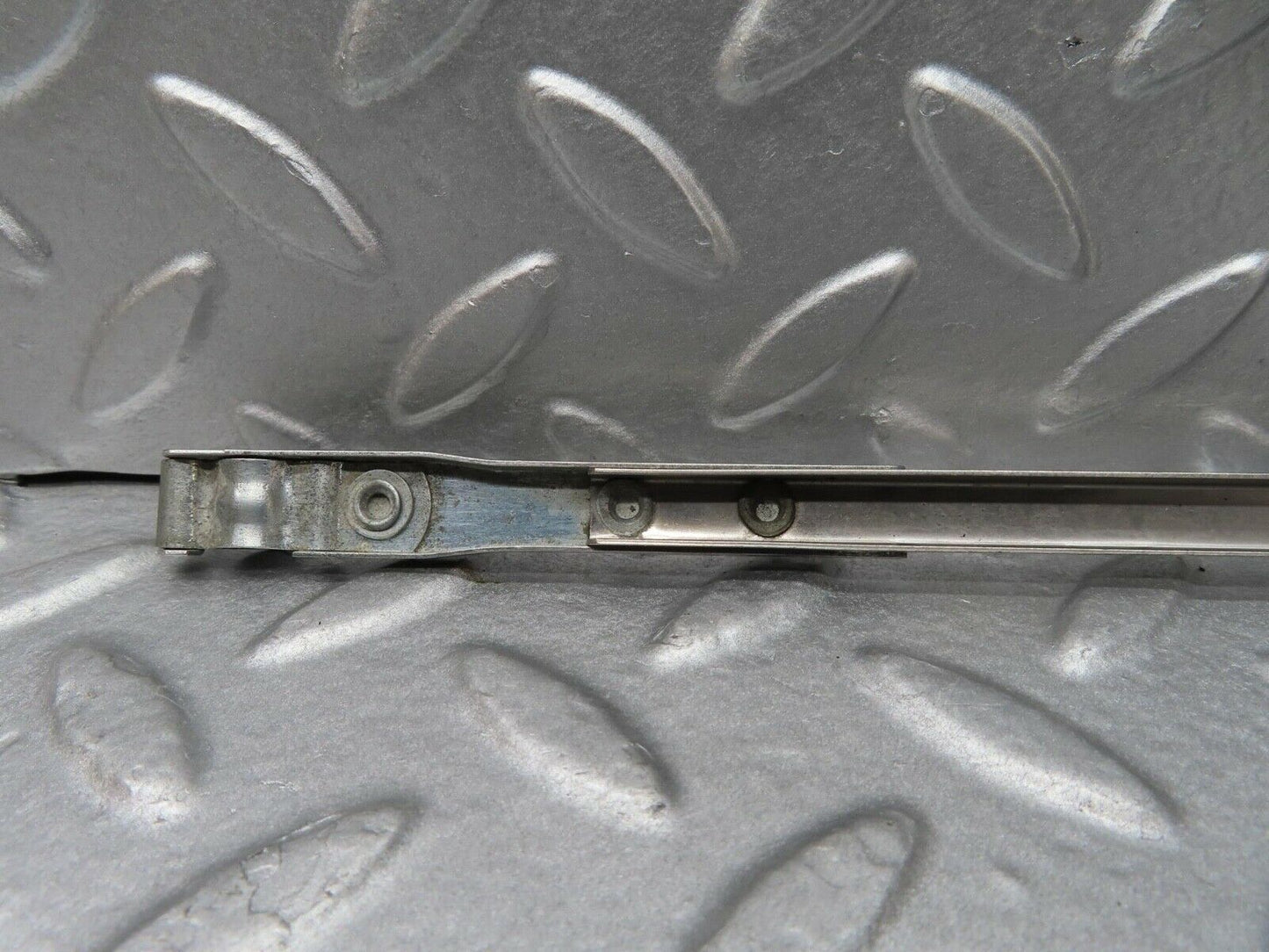 14059 Mercedes-Benz C107 280SLC Throttle Linkage