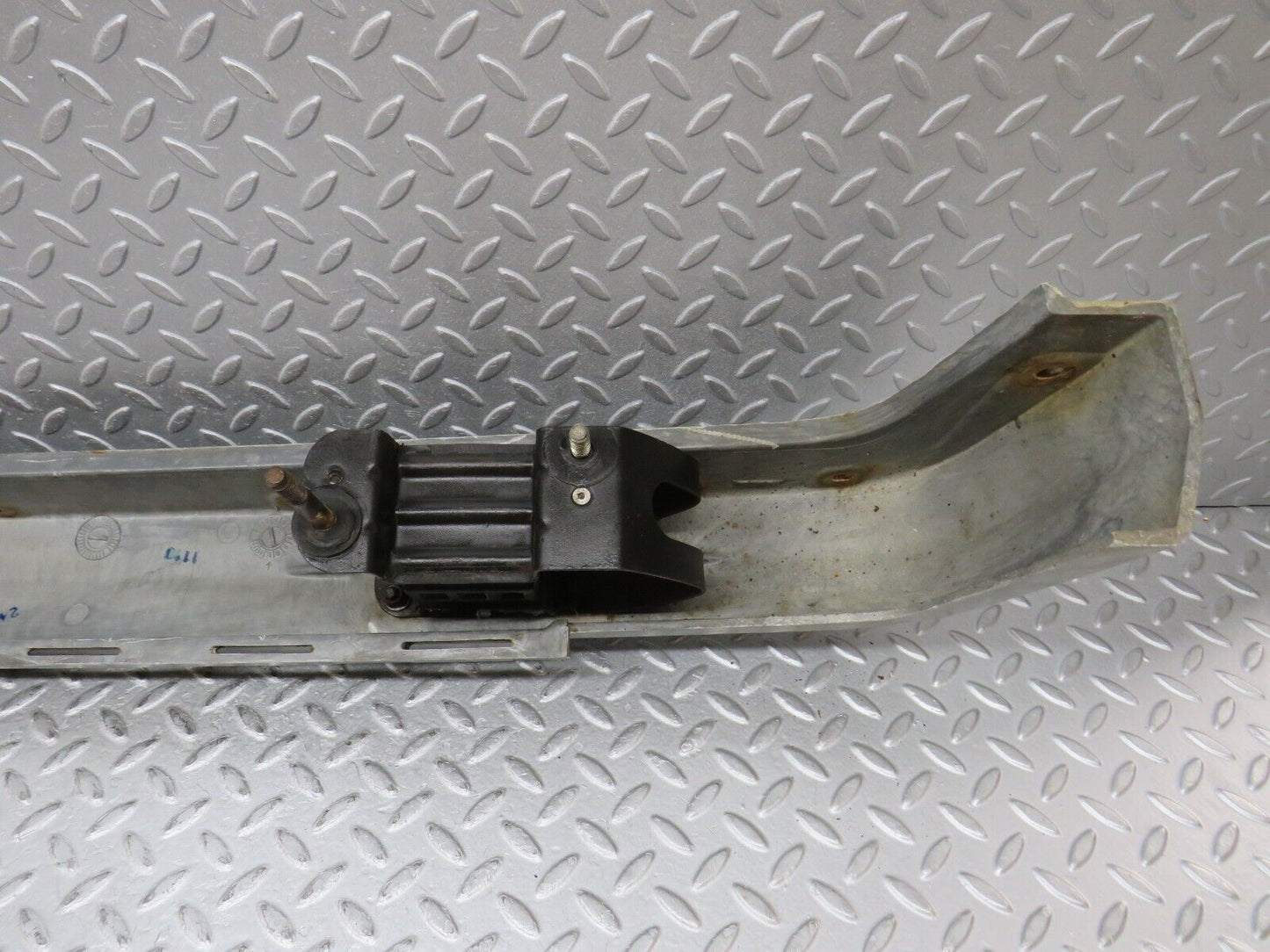 36313 Mercedes-Benz W126 420SE Rear Bumper Bracket Reinforcement 1268851105