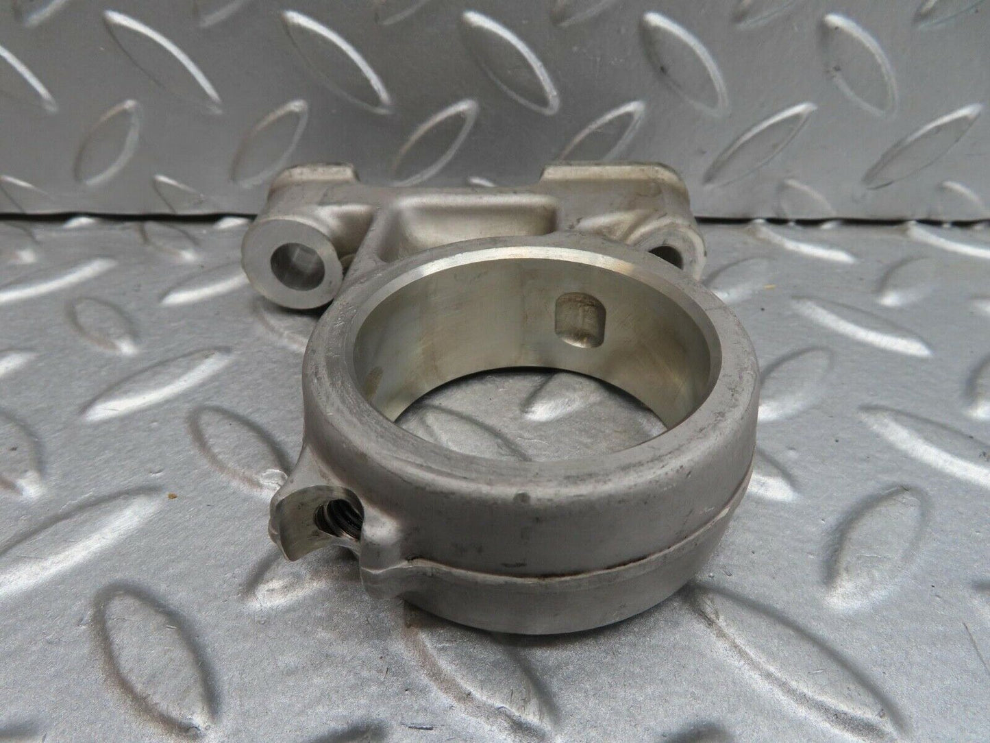 13735 Mercedes-Benz R107 450SL Camshaft Tower Bearing 1160512712