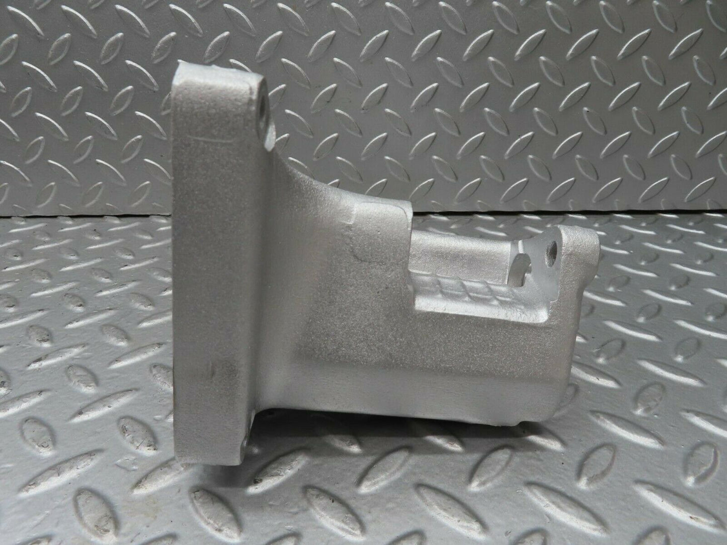 15605 Mercedes-Benz R107 450SL Alternator Generator Bracket 1161551135