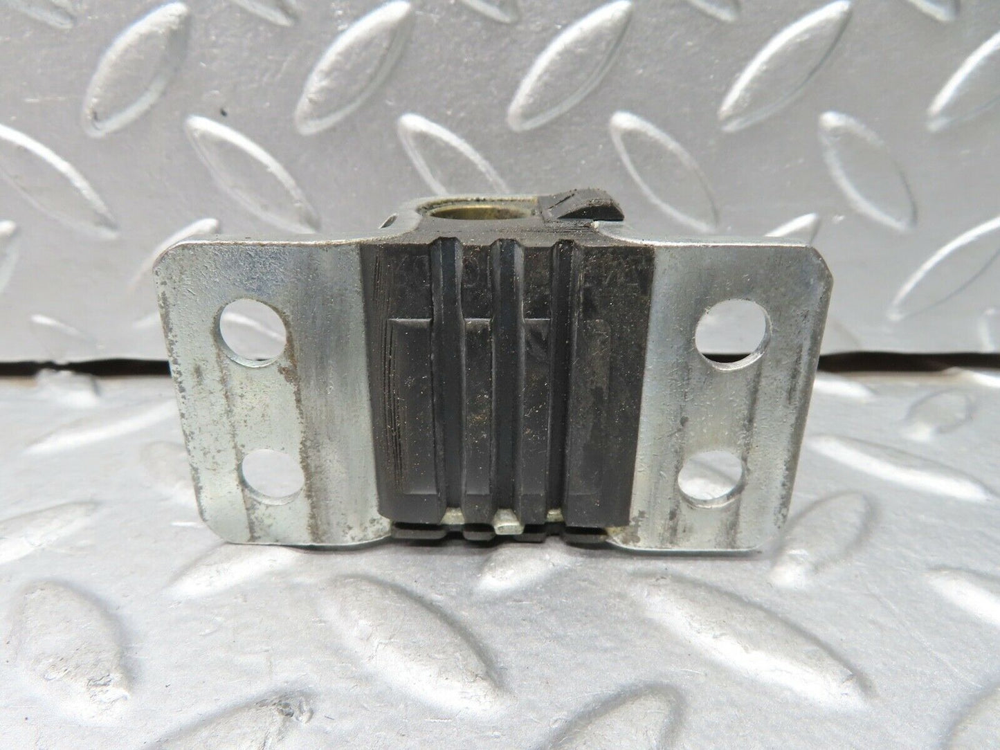 21517 Mercedes-Benz W126 300SE Door Lock Latch Right Side