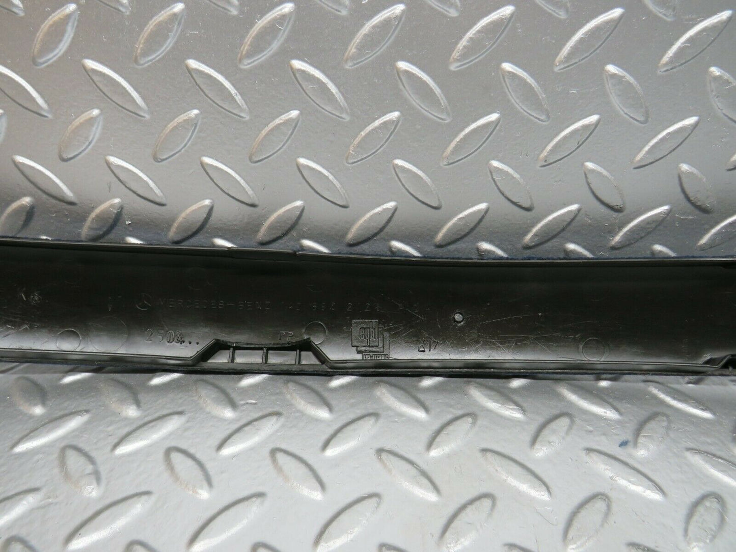 24608 Mercedes-Benz W140 S320 C Pillar Side Cover Right Side Blue 1406902126
