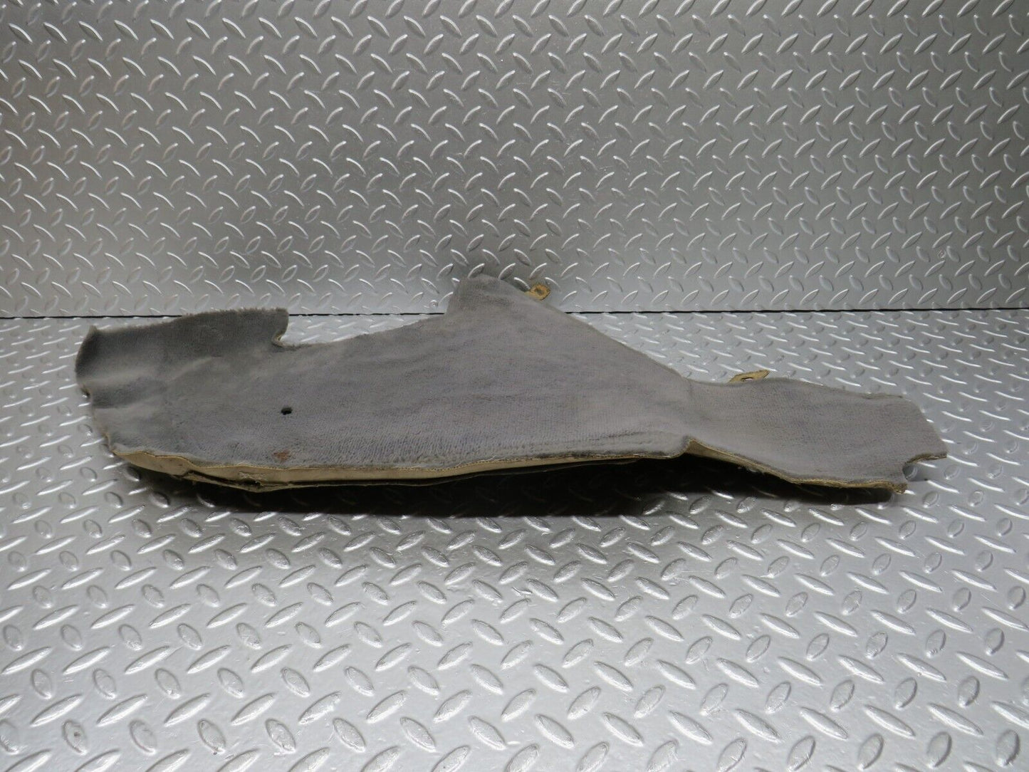 32497 Mercedes-Benz S124 300TE Wagon Centre Console Carpet Left Side Grey