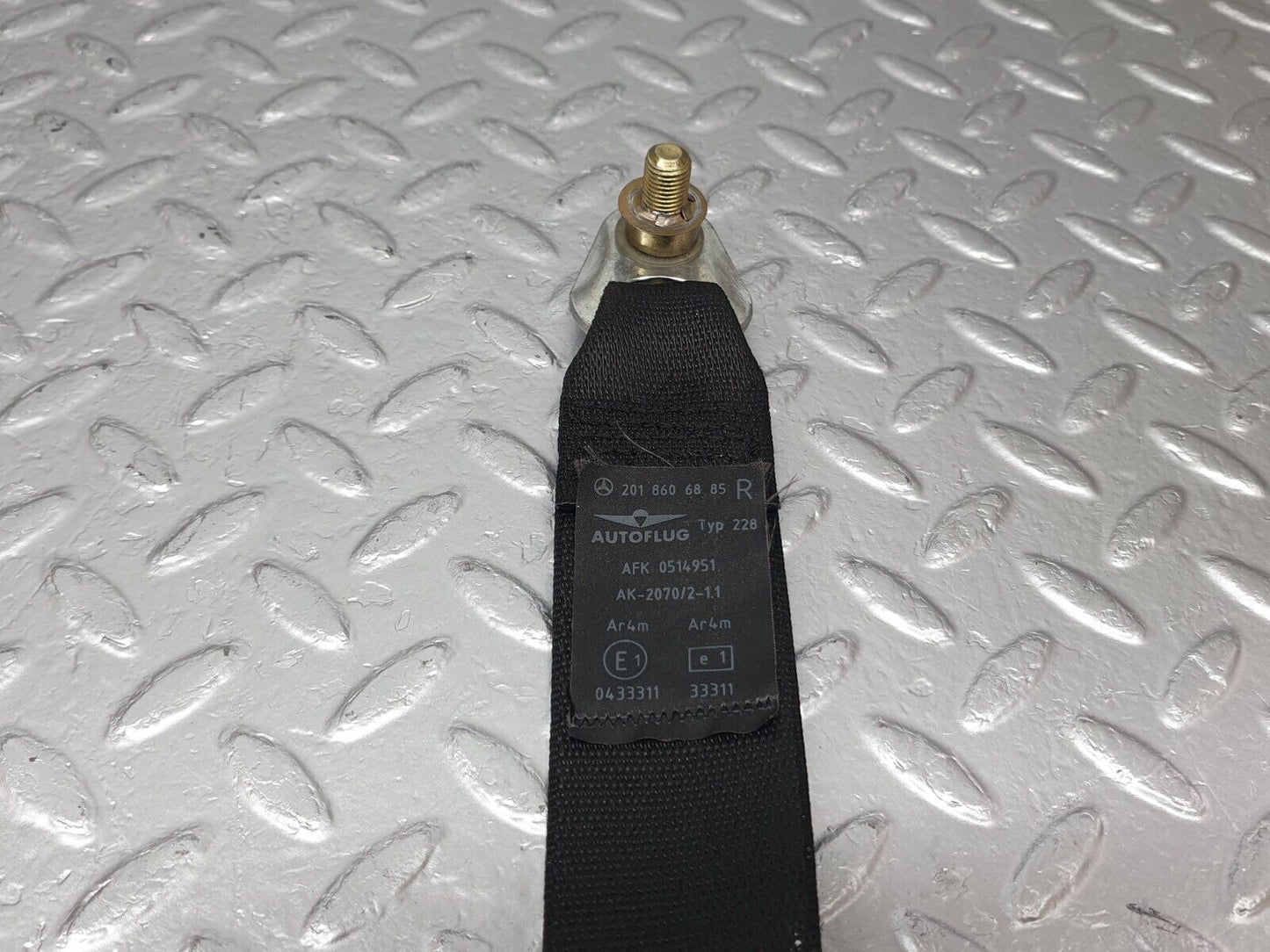 42803 Mercedes-Benz W201 190 Front Right Seat Belt With Buckle 2018606885 1248600269