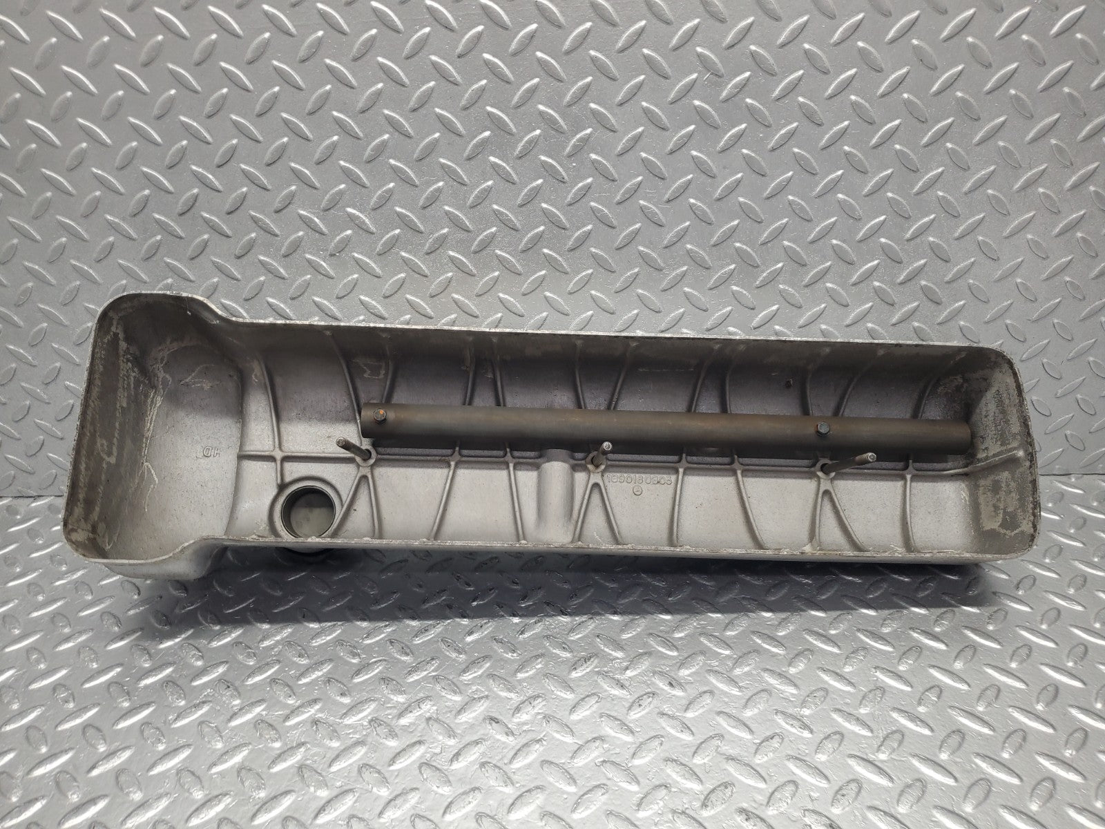 W112 cylinder head cover used OEM