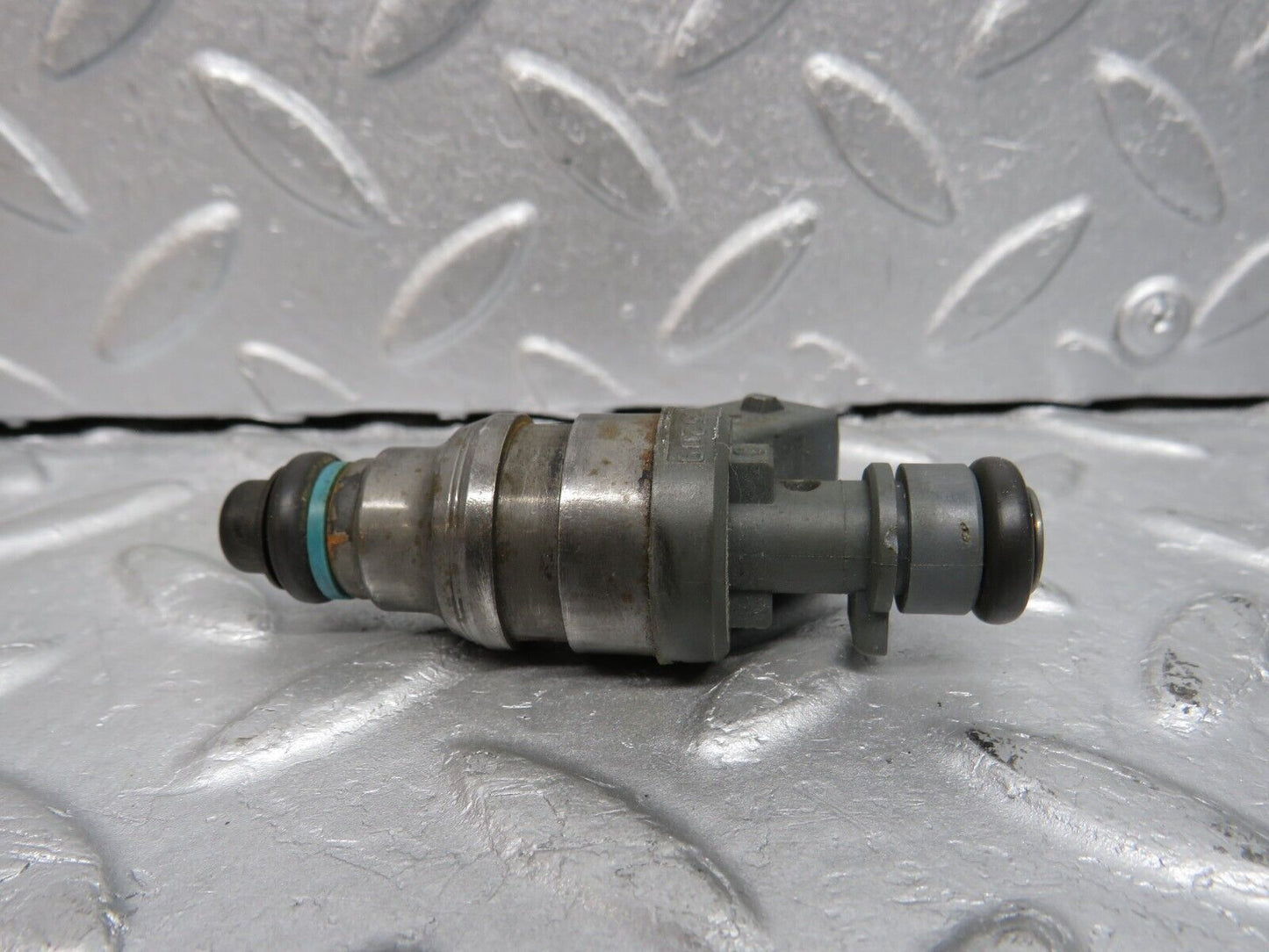 38656 Mercedes-Benz R129 280SL Coupe Fuel Injector Bosch 0000787323 0280155209