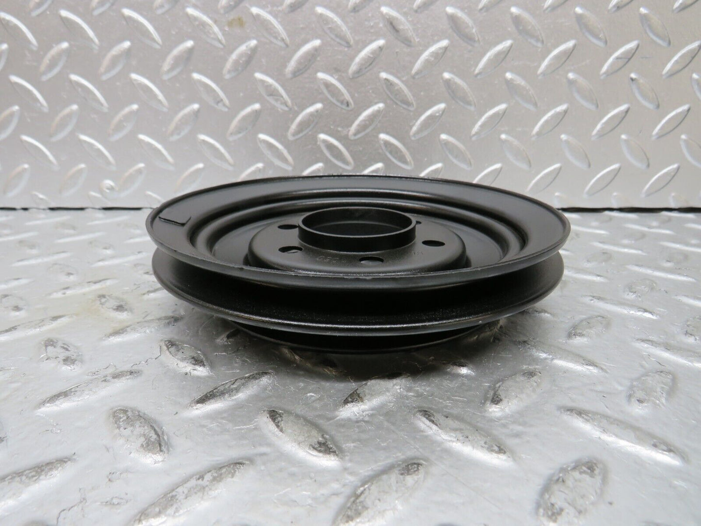 27392 Mercedes-Benz W123 280E Crankshaft Pulley 1100320904